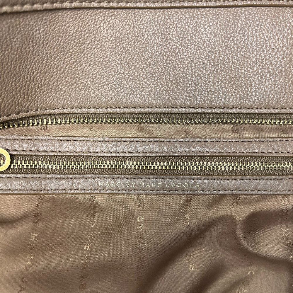 MARC by Marc Jacobs Too Hot to Handle Bentley Zip Satchel Bag - Picture 8 of 13